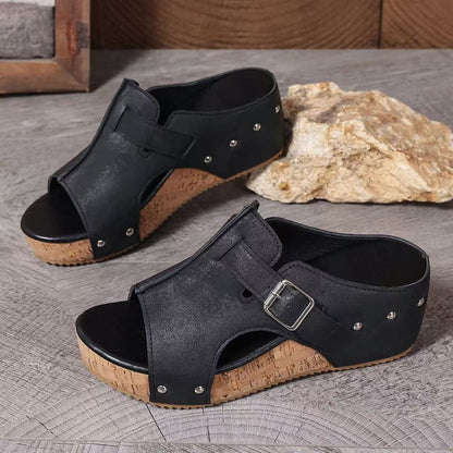 OSONN Women’s RetroBay Buckle Peep-Toe Wedge Sandals – Rivet-Detail Platform Beach Shoes (US 5–10.5)