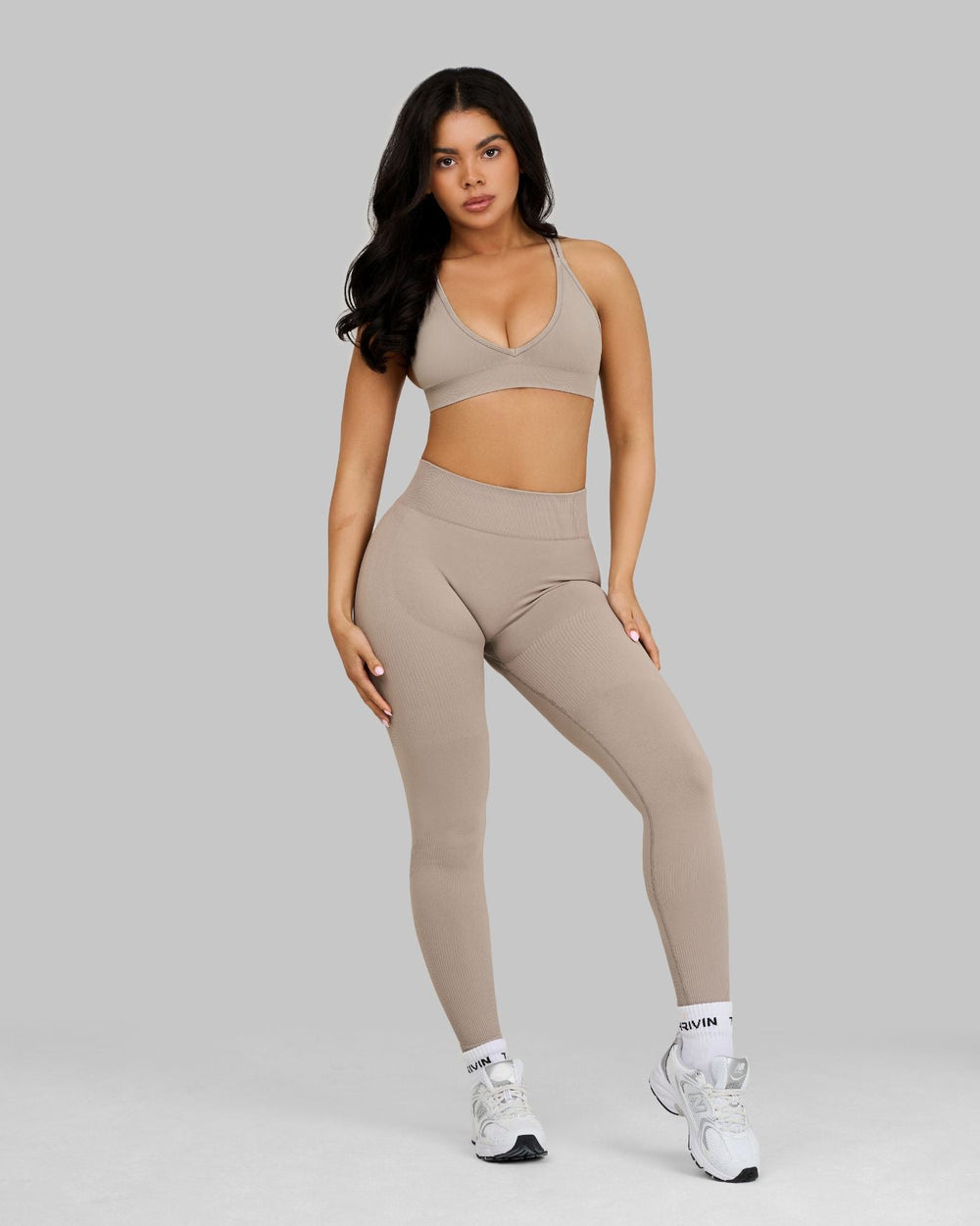 Elevate™ Sculpting Mid Waist Scrunch Leggings | Latte
