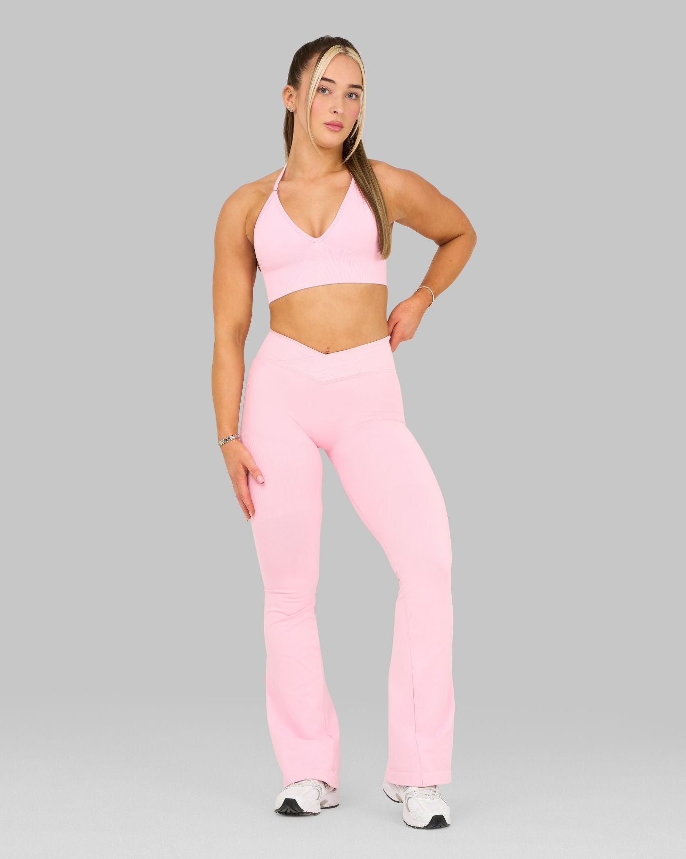 Elevate™ Sculpting Mid V-Waist Scrunch Flare | Candy Pink