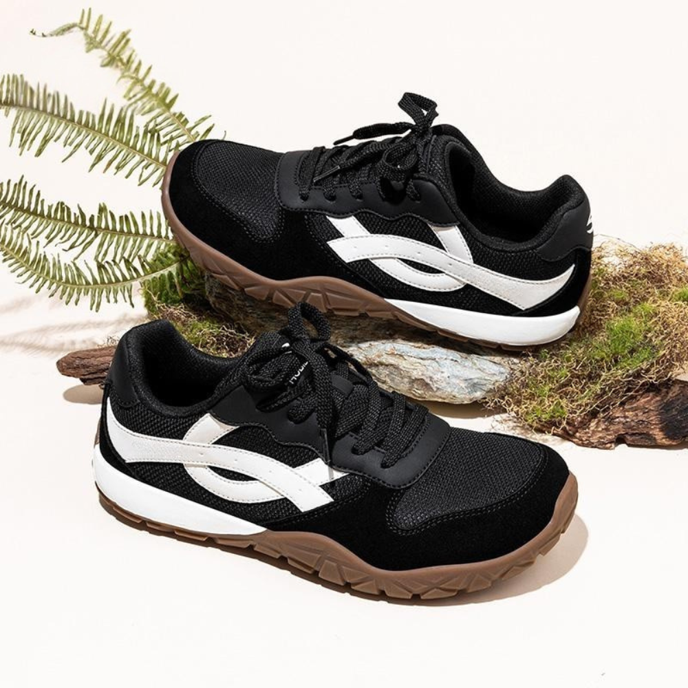 Trail Retro Wide-Fit Sneakers – Made for Real Feet, Built for Real Life