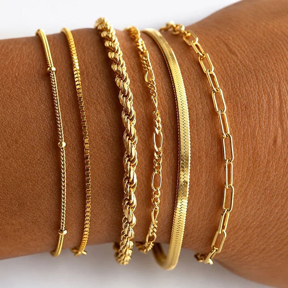 Isabella Vernetta Gold Bracelet Set — image 1