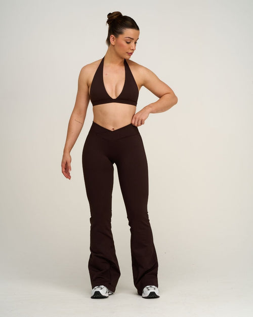 Elevate™ Sculpting Mid V-Waist Scrunch Flare | Coffee