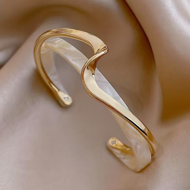 White Opal Gold Bracelet — image 2