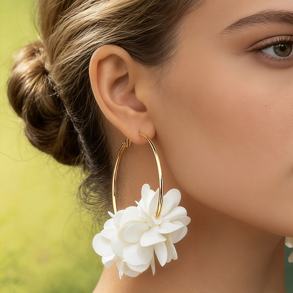 Exquisite Classy Floral Earrings — image 1