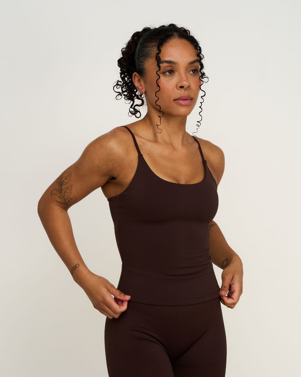 Elevate™ Sculpting Seamless Scoop Neck Cami | Coffee