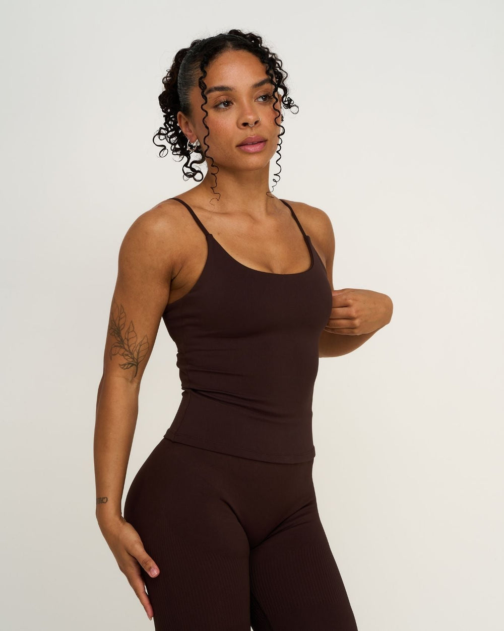 Elevate™ Sculpting Seamless Scoop Neck Cami | Coffee