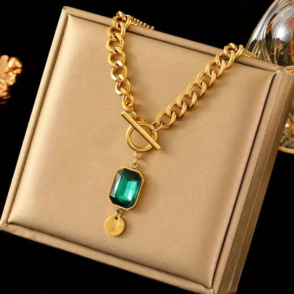 Chunky Chain Emerald Gold Pendant Necklace — image 2