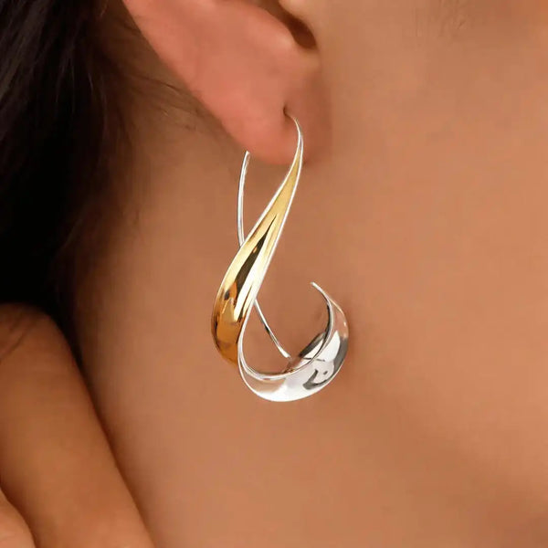 Refined Timeless Gold Elegance Earrings — image 1