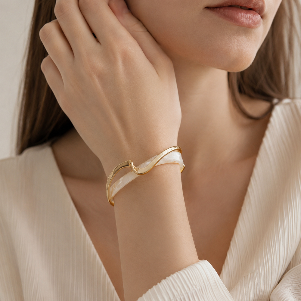 Majestic White Opal Gold Bracelet — image 3