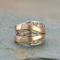 Vintage Wavy Gold Zirconia Ring