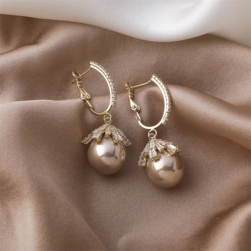 Malia Pearl Drop Earrings — image 1