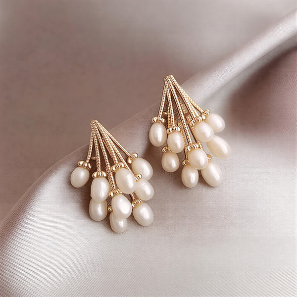 Pearl Rain Gold Earrings — image 1