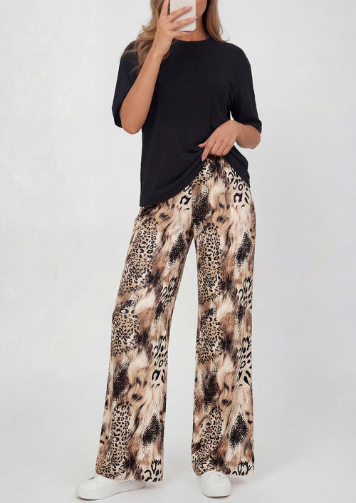 Osonn Women's 2 Piece Lounge Sets Summer Casual Short Sleeve Tops Leopard Flowy Pants Pajamas Vacation Travel Outfits