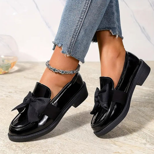 Elara – Classic Comfort Loafers