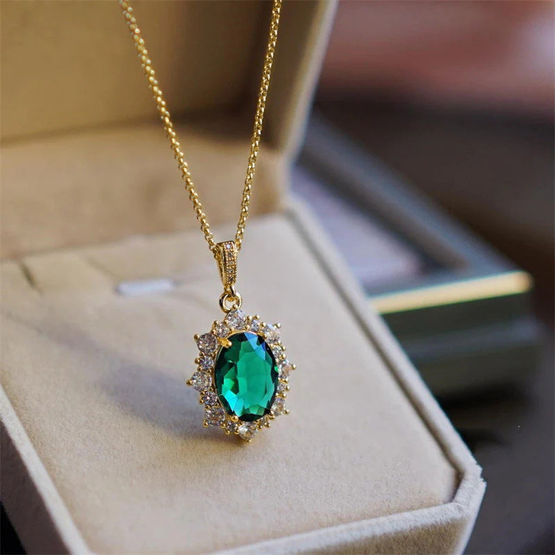 Isolde Maren Emerald Gold Necklace — image 1
