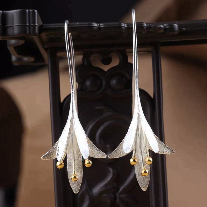 Classic Silver Flower Earrings — image 2