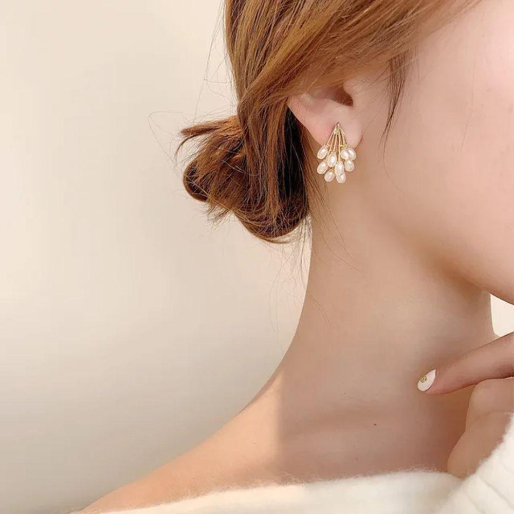 Pearl Rain Gold Earrings — image 2