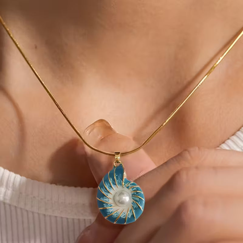 Seashell Pearl Pendant Necklace — image 2