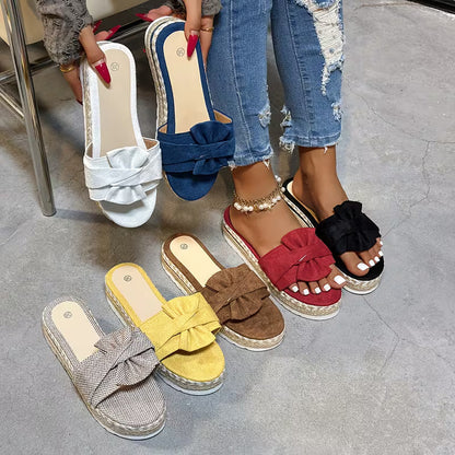 Bowie Bow Platform Slides – The Sandal That Upgrades Every Summer Outfit Instantly