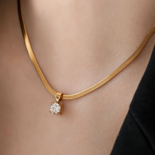 Rhinestone Gold Pendant Necklace — image 1
