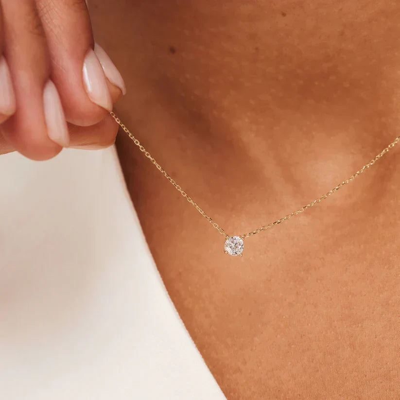 Cléa Moissanite White Gold Stone Necklace — image 4