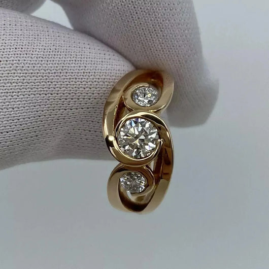 Vintage Gold Spiral Zirconia Ring — image 3