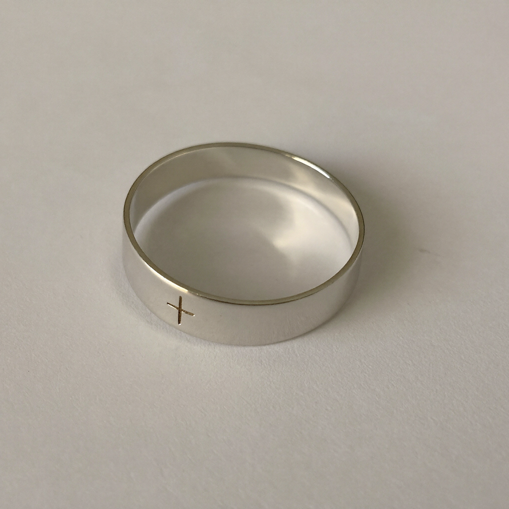 Christian faith ring with engraved cross