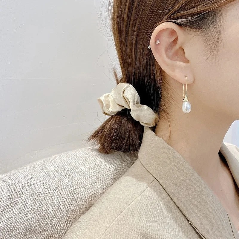 Classic Pearl Beauty Earrings — image 3