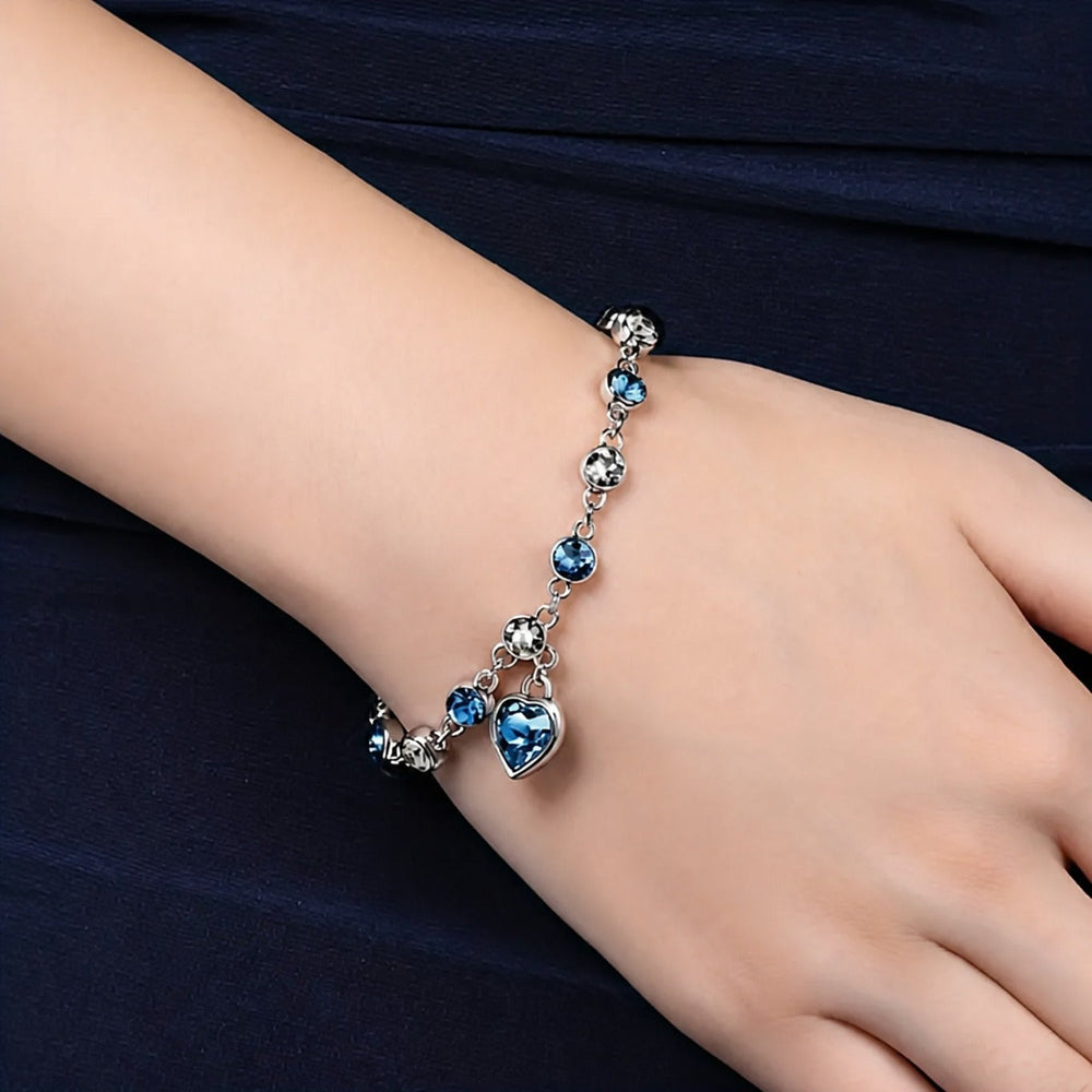 Ocean Heart Glow White Gold Bracelet — image 3