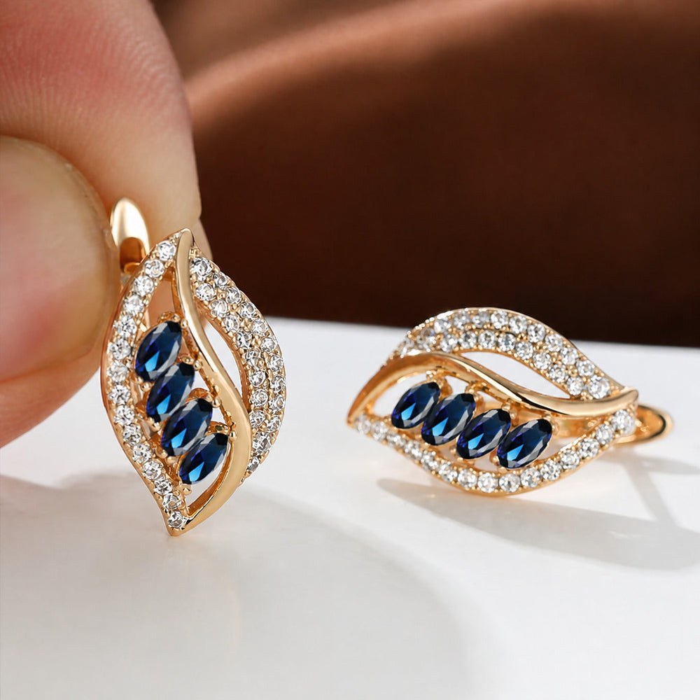 Isola Caelurelle Gold Earrings — image 2