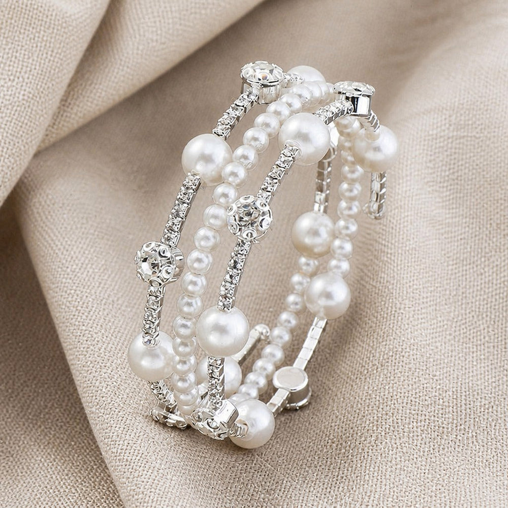 Vintage Pearl Crystal Bracelet — image 1