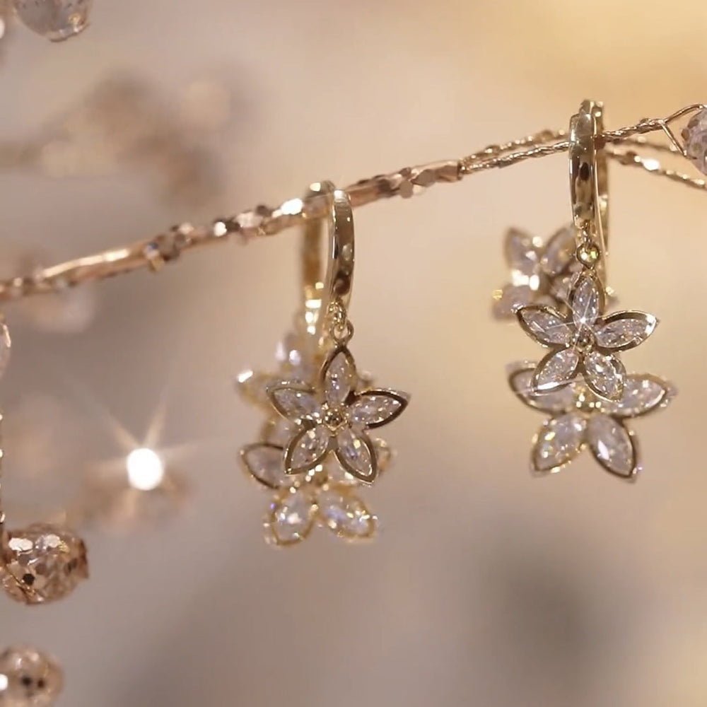 Stellara Noctis Gold Earrings — image 1