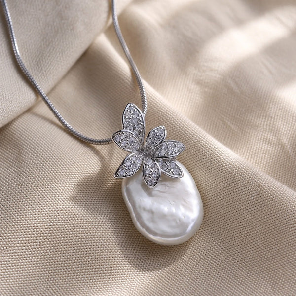 Pearl Edge Pendant Necklace — image 1