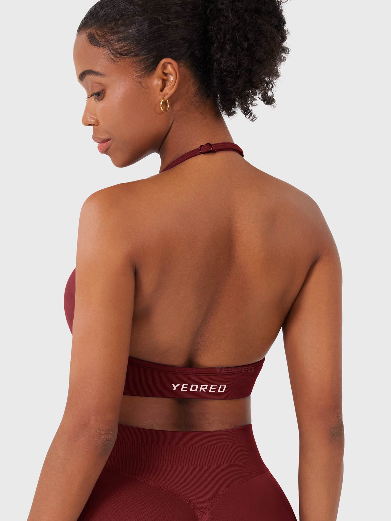 Yeoreo Vanie SoftHue™ Halter Sports Bra
