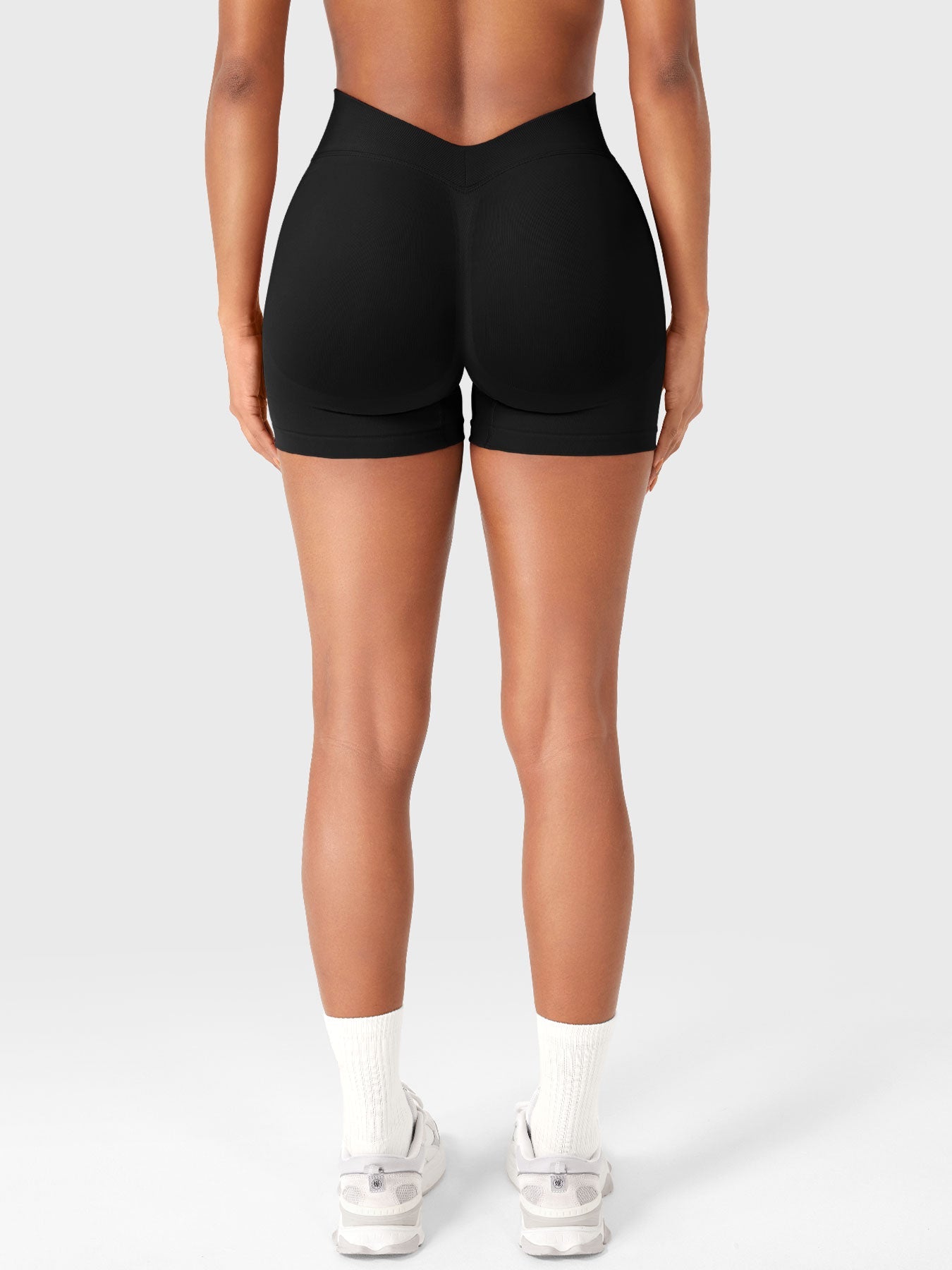 Yeoreo Graciy SoftHue™ V-Back Shorts