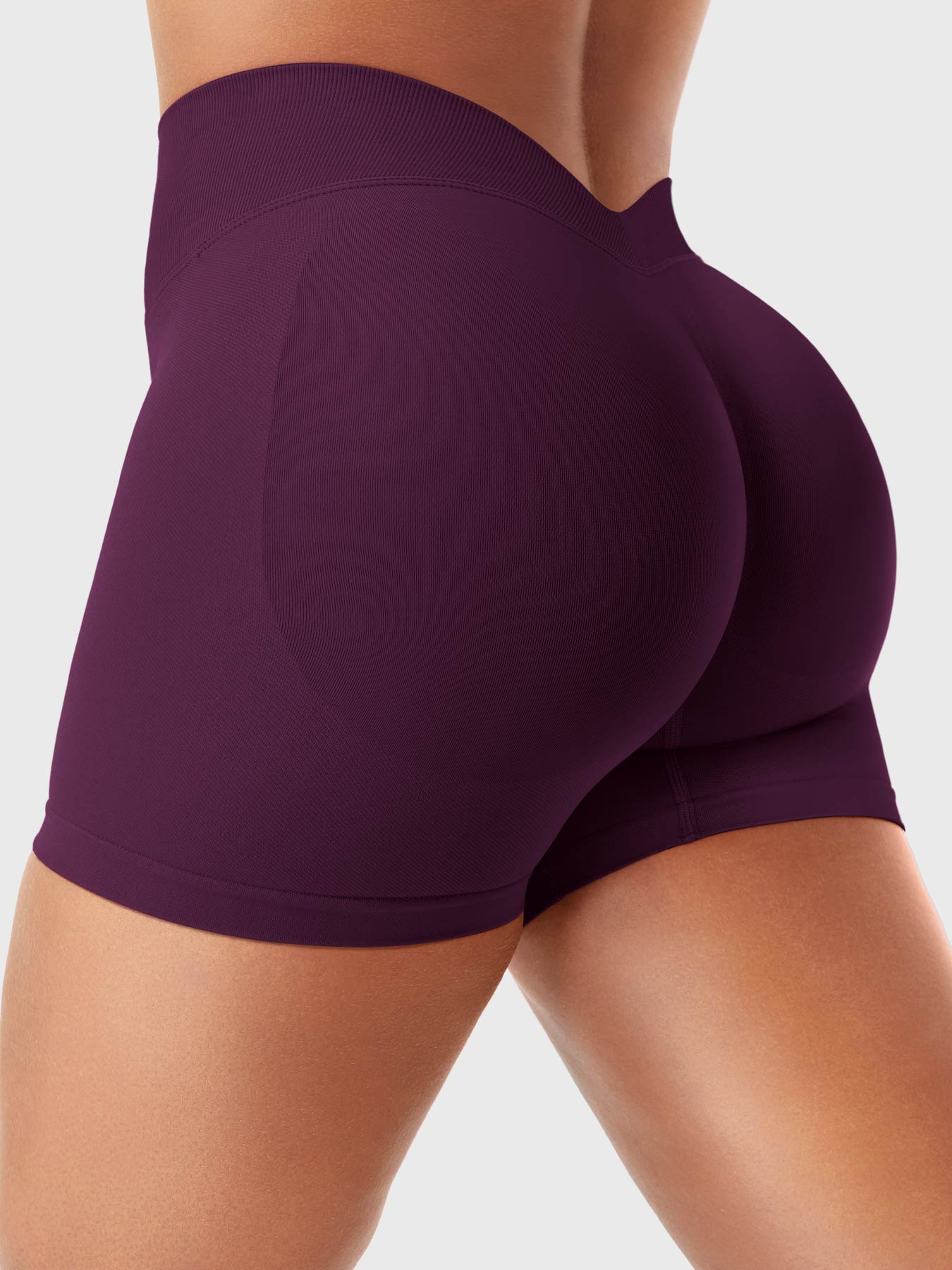 Shorts Yeoreo Graciy SoftHue™ V-Back