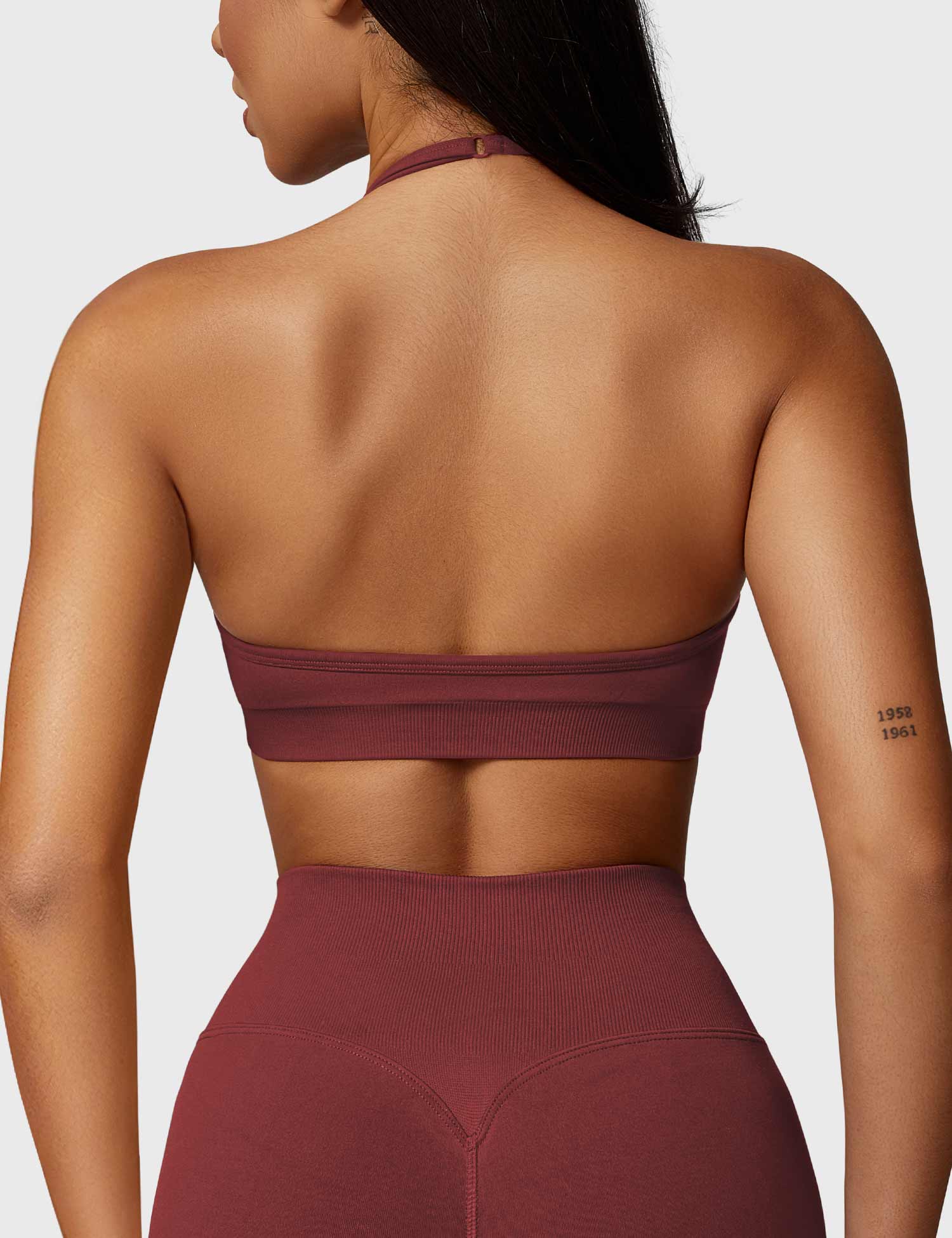 Yeoreo Hedy Halter Sports Bra