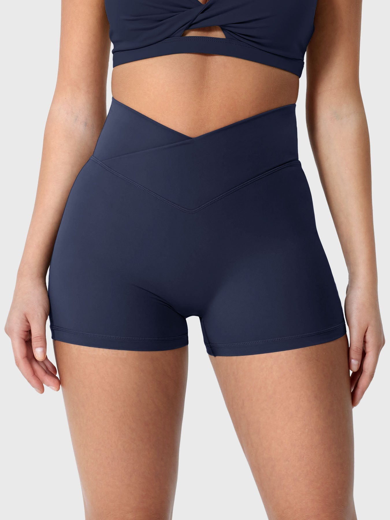 Yeoreo Charm CoreFlex™ V-Waistband 3.6" Shorts