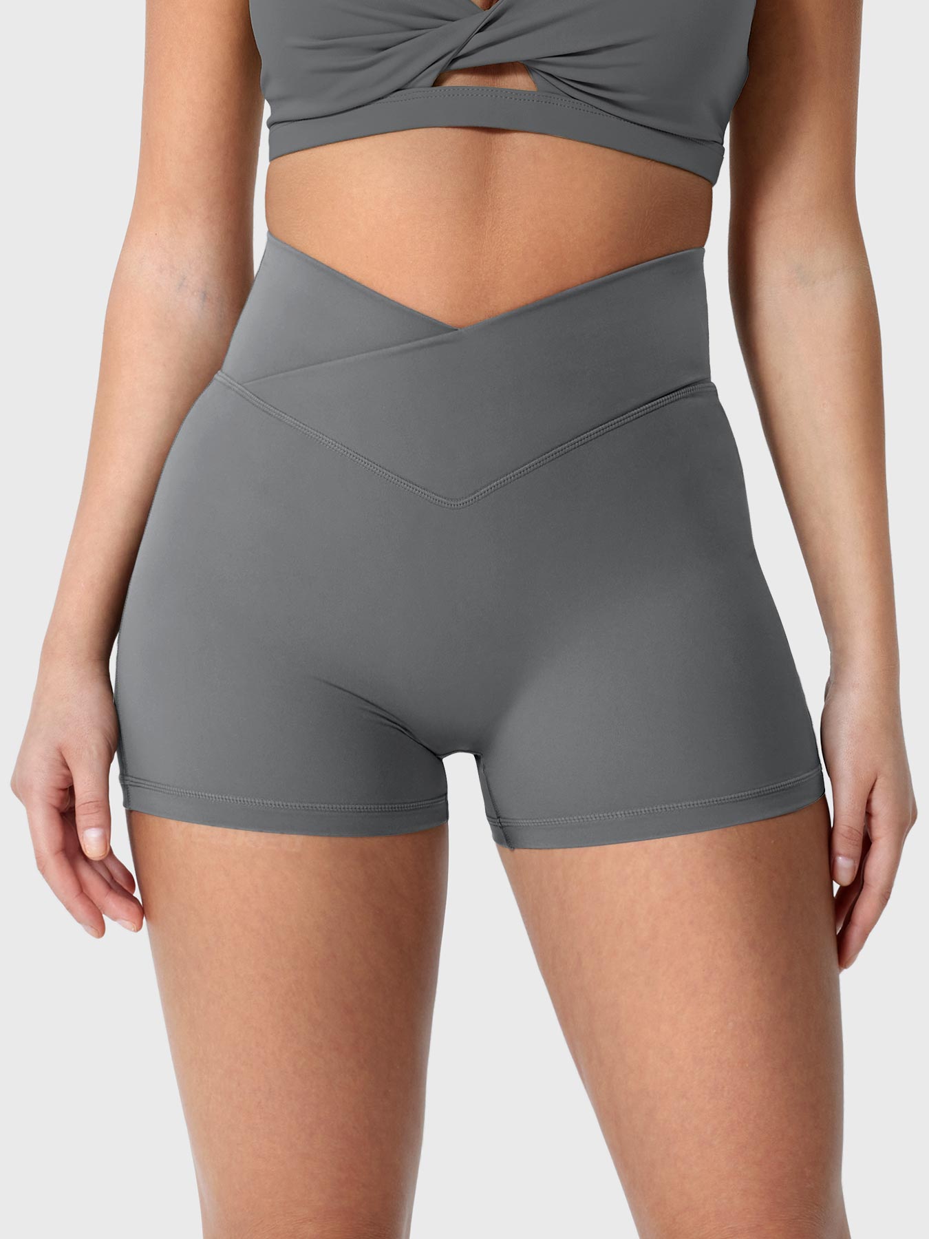 Yeoreo Charm CoreFlex™ V-Waistband 3.6" Shorts